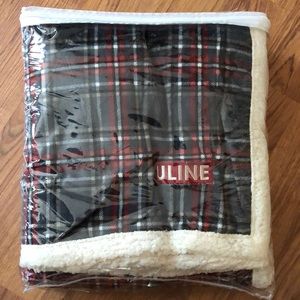 ULINE Faux Lamb’s Wool Blanket